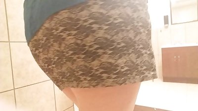 Young office upskirt tight pinky pussy