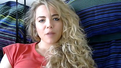 Pieds nus JOI avec blonde cam fille - webcamnet