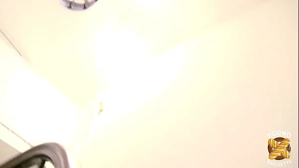 Marie, 28ans, s’essaye à la double pénétration