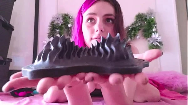 Humping UberKinky's Tremor Grinder