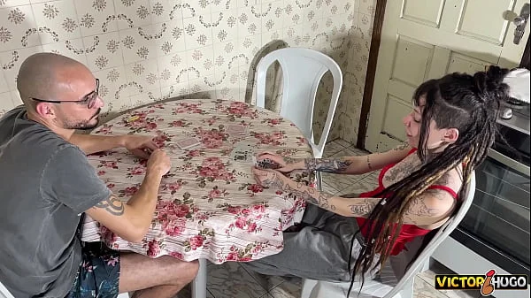 Minha namorada me traiu com meu tio - Gabe