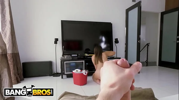 BANGBROS - Curvy Latin Maid Ella Knox Gives Me The 5-Star VIP Experience