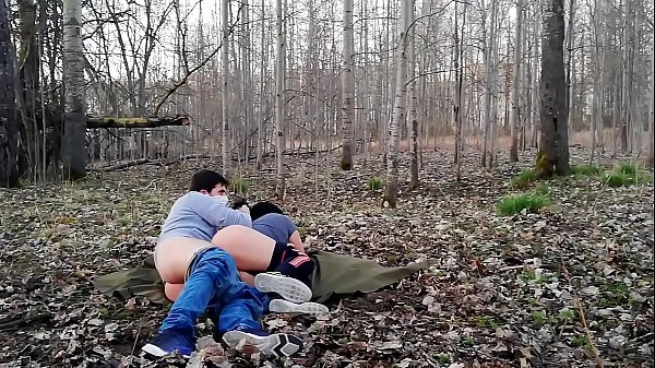 Sex on nature with corona mask