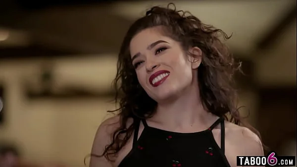 Stalker followed big ass latina MILF Victoria Voxxx to another state