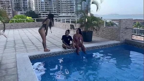 Amateur swinger foursume after pool