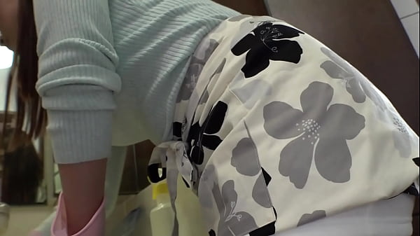 もうイってるってばぁっ！家事代行サービスで派遣されてきた美人お手伝いさんの弱みに付け込み追撃ピストン強●中出し！ 第2弾 Part 2