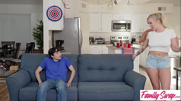 SwapMom Says Lets see that wiener! Let us grill it! S5:E5