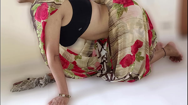 हॉट इंडियन कामवाली मालिक के बेटे BBC बड़े लण्ड के साथ XXX चुदाई हिंदी ऑडियो में